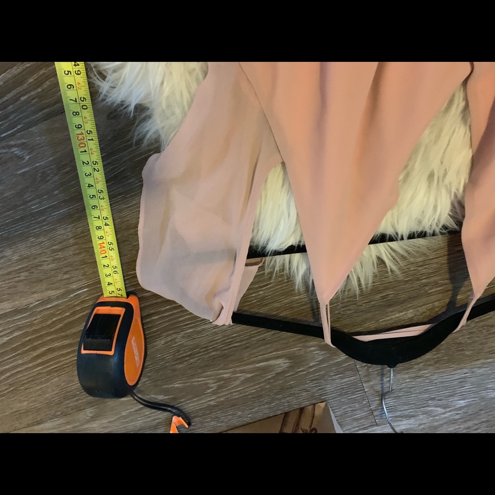 🎉HP🎉 Tobi maxi w/ cold shoulder and tie - Picture 3 of 5